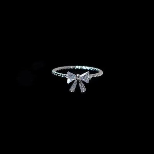 Oaklyn Adjustable Bow Ring™