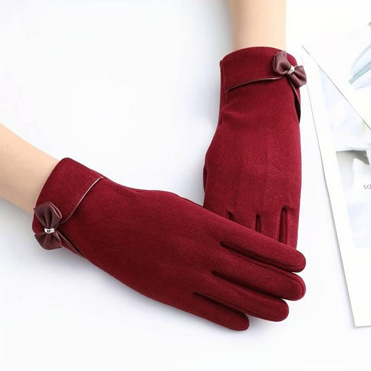 Bow-Touch Winter Gloves